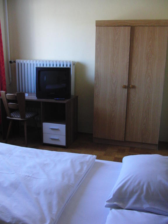 Hotel Angerer Vilseck Bilik gambar